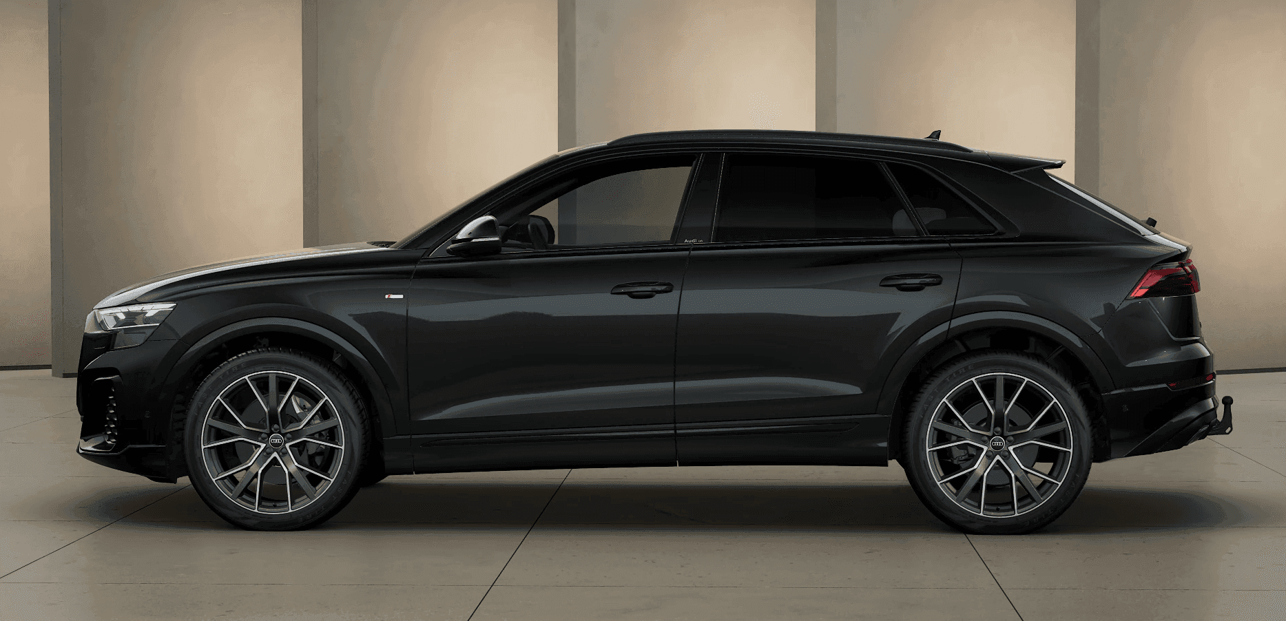 Audi Q8, zdjęcie 2